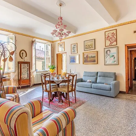 アパート Casa Anna ルッカ